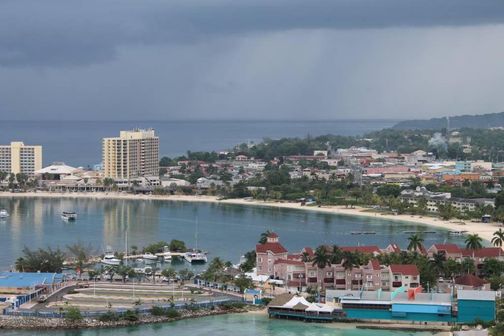 דירות אוצ'ו ריוס The View At Mystic Ridge Penthouse 78A חדר תמונה